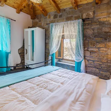 2 Bedroom Awesome In *