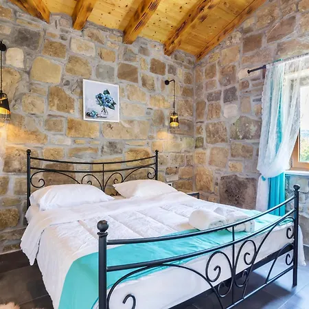 2 Bedroom Awesome In Zarecje