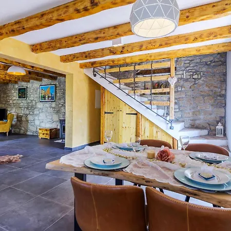 2 Bedroom Awesome In * Zarecje