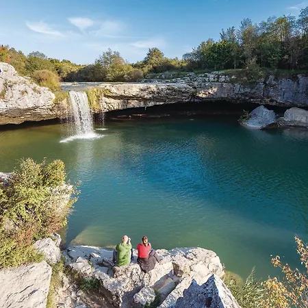 2 Bedroom Awesome In *