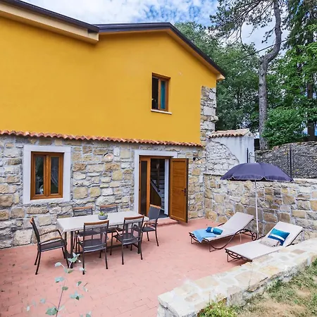 2 Bedroom Awesome In Zarecje